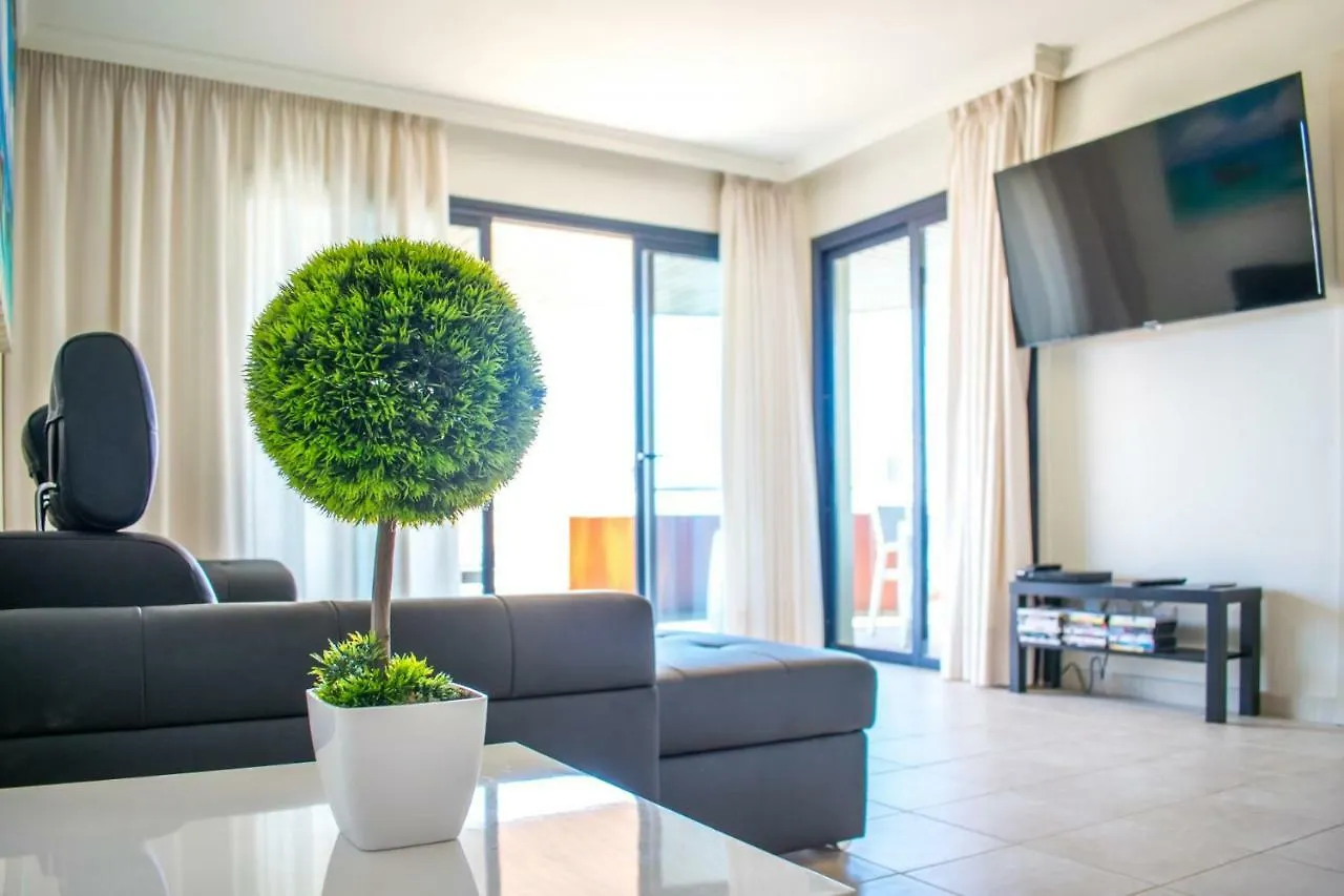 Large Terrace With Views On The Cliffs At Balcon De Los Gigantes Puerto de Santiago